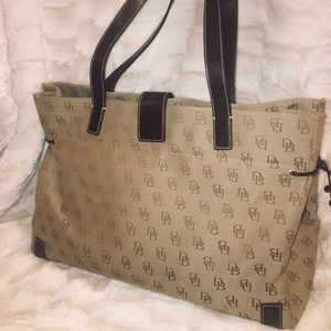 Dooney & Bourke Purse
